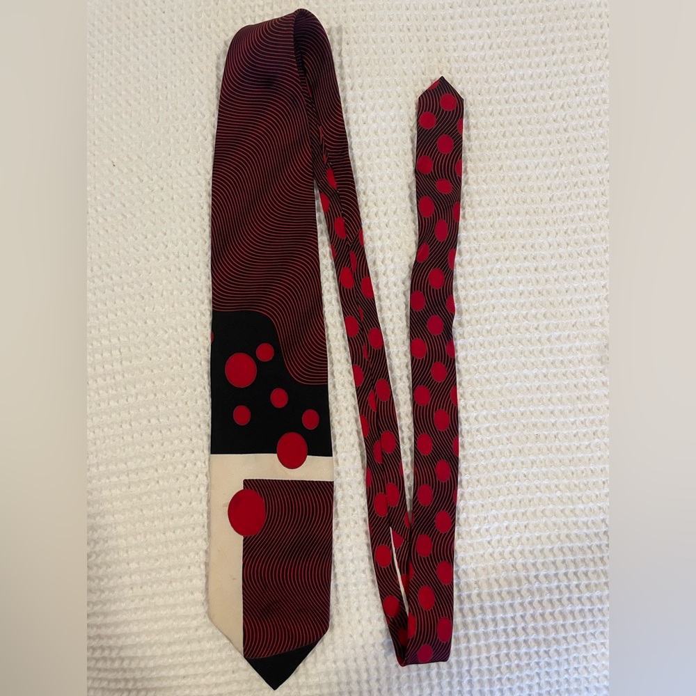 Vintage 90s Men’s Tie.
